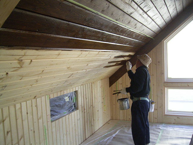 ツリーハウス風の部屋をオスモウッドワックス