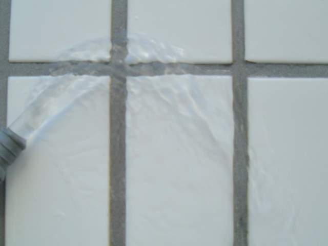 タイル保護塗装